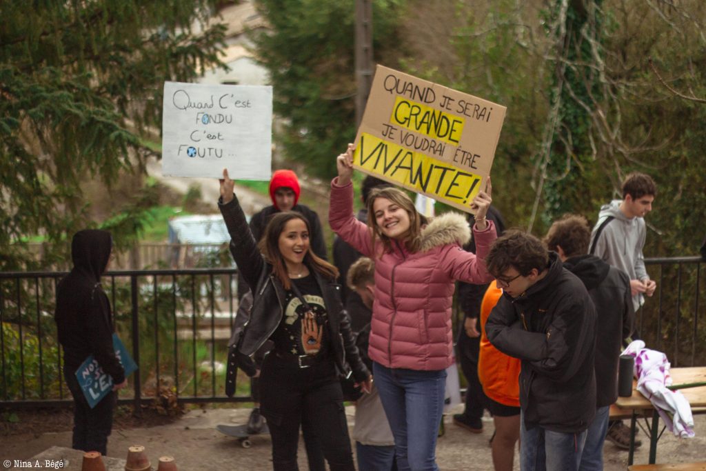 scholae manifestation envionnement