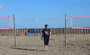 Alexandre pensif sur la plage